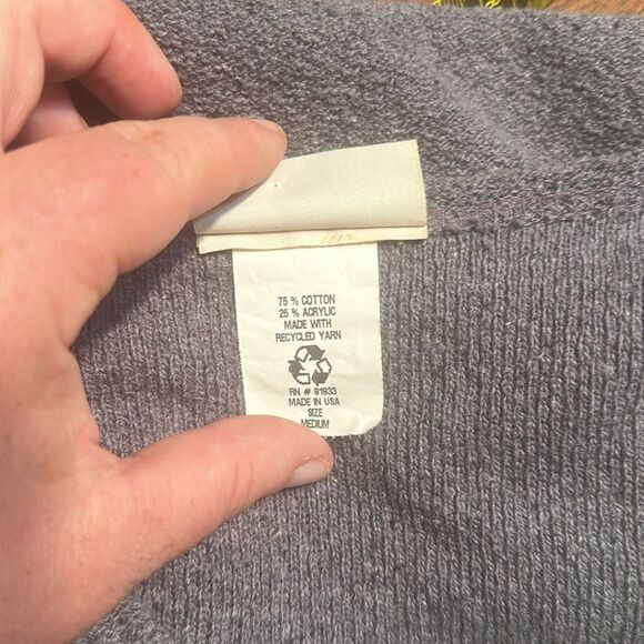 Green brand recycled top M (3375) - Picture 5 of 6